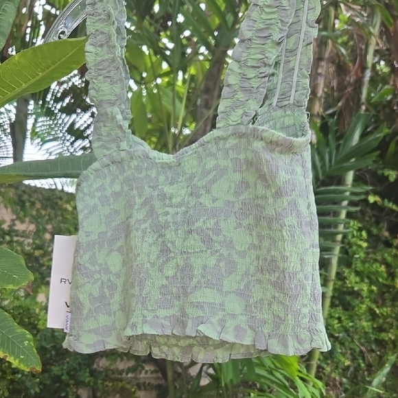 RVCA Green Patterned Crop Top - Picture 5 of 6